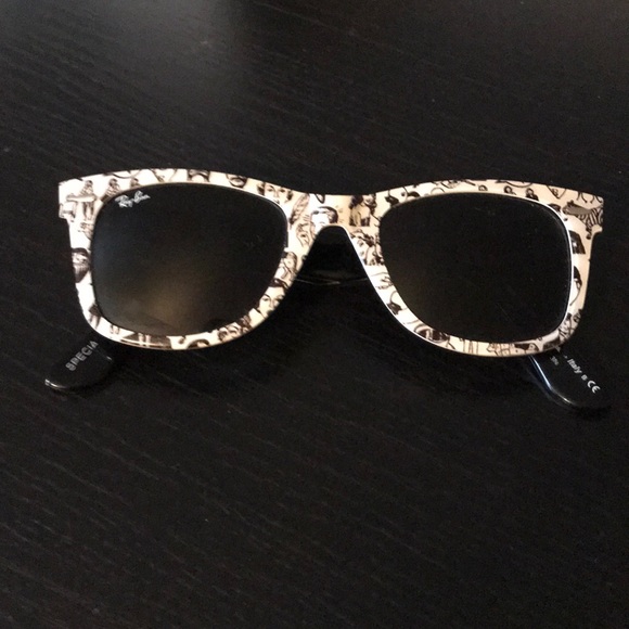 Wayfarer Raybans - Picture 2 of 7